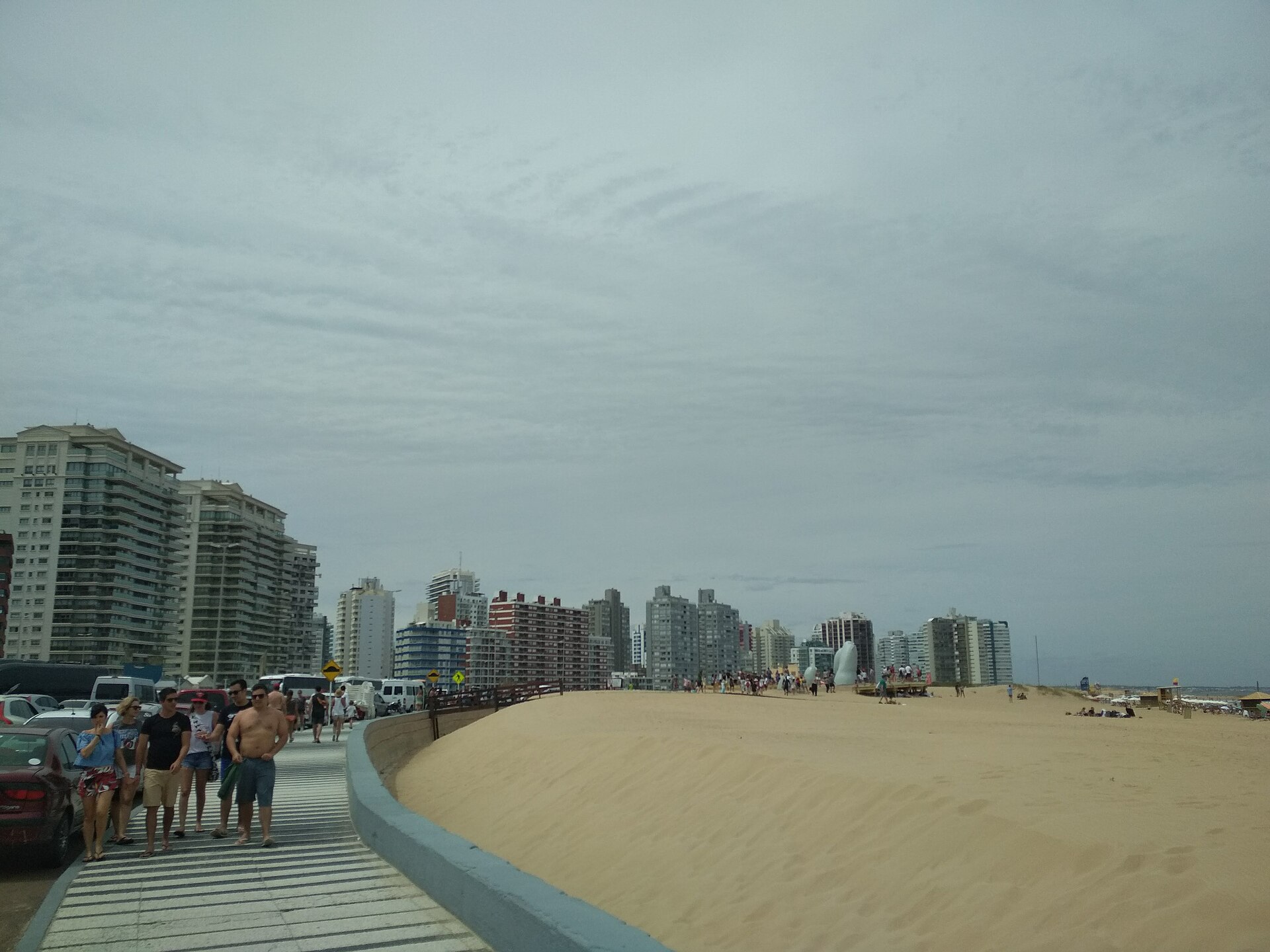 Playa Brava (parada 23)